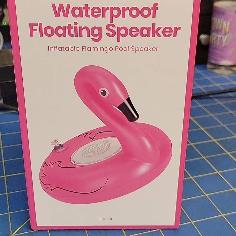 Pink Waterproof Floating Speaker New In Box